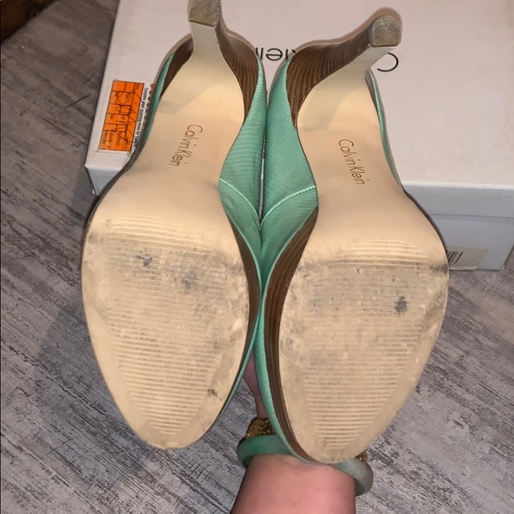 Calvin Klein teal pumps - Picture 3 of 5